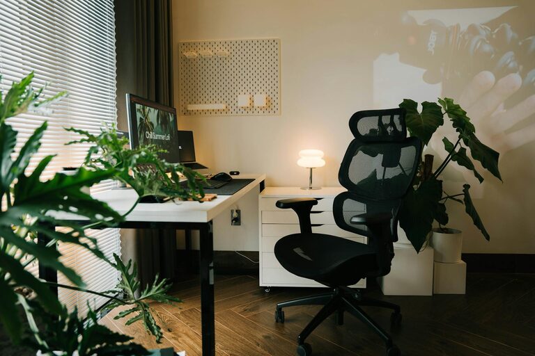 Cómo organizar un espacio de trabajo en casa eficiente y cómodo